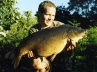 24lbs 0oz Carp from Castlemere. Size 8 drennan super specialist, 8lb Berkley XL hooklink, super glued to shank of hook