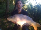 Paul Fox 23lbs 0oz Mirror Carp from Hawkhurst Fish Farm. fishing shallow water