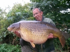 David Trew 44lbs 14oz Common Carp from Walthamstow Reservoirs using nash scopex squid with robin red.. i managed a couple of small mirrors floater fishing when a nice easterly breeze got up and the