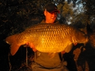 Chris Jennings 32lbs 3oz Common Carp from Bluebell Lakes using Baitcraft T1.. Inline lead, single hookbait cast at showing fish, Baitcraft T1