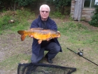8lbs 2oz carp from Frensham Lakes using nash.. bollie fish over halibut pellets