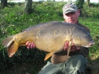 30lbs 4oz Mirror Carp from Rookley Country Park using ice red.