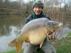 43lbs 4oz Mirror Carp from Sweet Chestnut Lake. Small Drennan groundbait feeder, loaded with carp groundbait, mixed seed and hemp, cast to tree canopies 20 metres to left. Hookbait of maize and fake