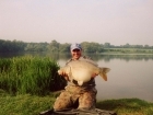 Royston Butwell 18lbs 0oz carp from Great Linford Lakes. 2 fatties !