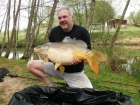 Marc Fossey 26lbs 14oz carp from La Petite Martiniere using Mainline Fusion and Cell.. Jon: - 15 Carp over 5lb including 4 over 20lb best of 33lb 1 oz Mirror and this fish got him the bottle of